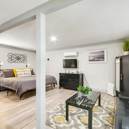 Greenwood Studio Cottage Less Than 1 Mi To Downtown!